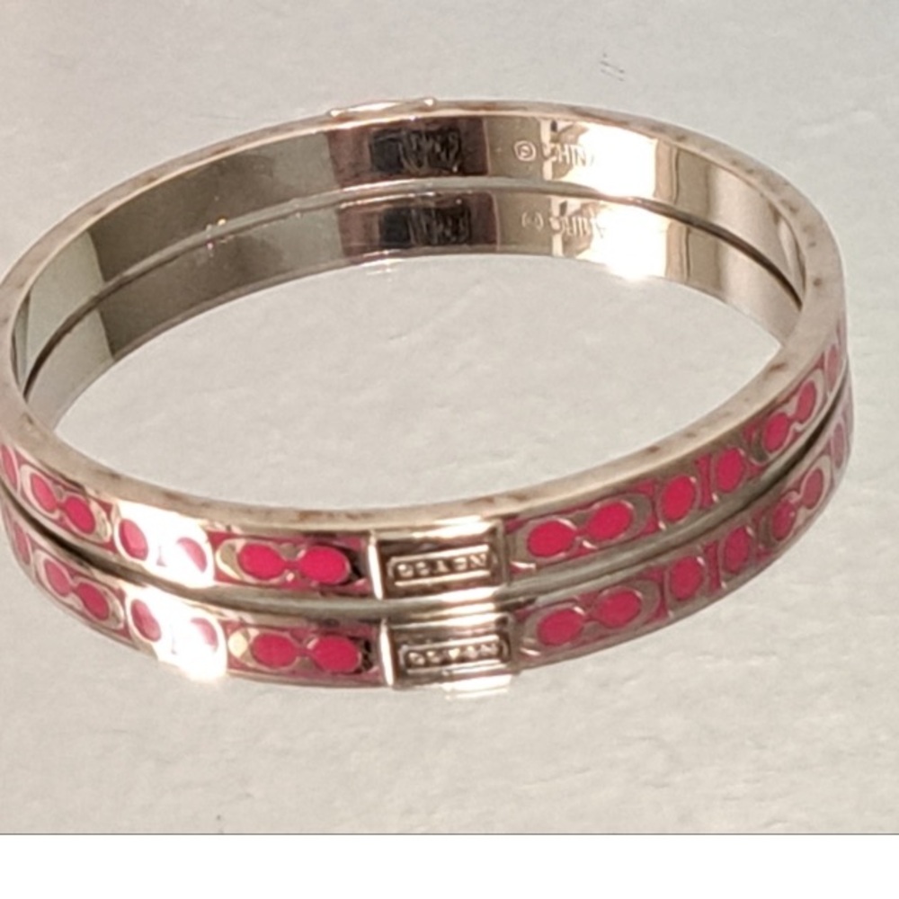Coach Signature C Bangle Bracelet & Earrings - Silver and Pink - EUC - Picture 14 of 16